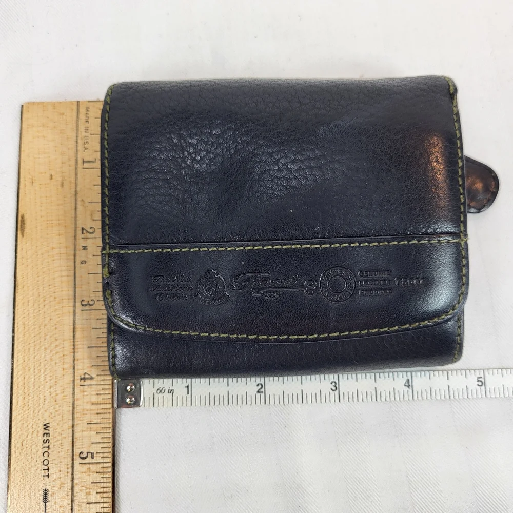 Fossil Black Leather WALLET Snaps Zipper Coin Purse Cards ID 4.5x4 Pebbled - Picture 2 of 13